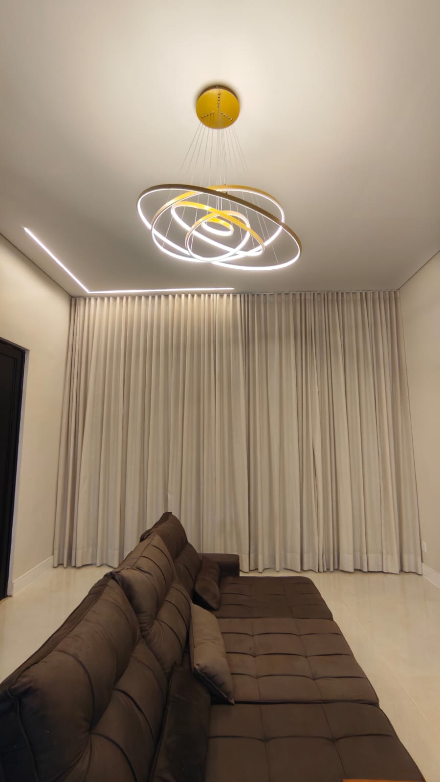Cortina sob medida sala de estar - Casa 2L