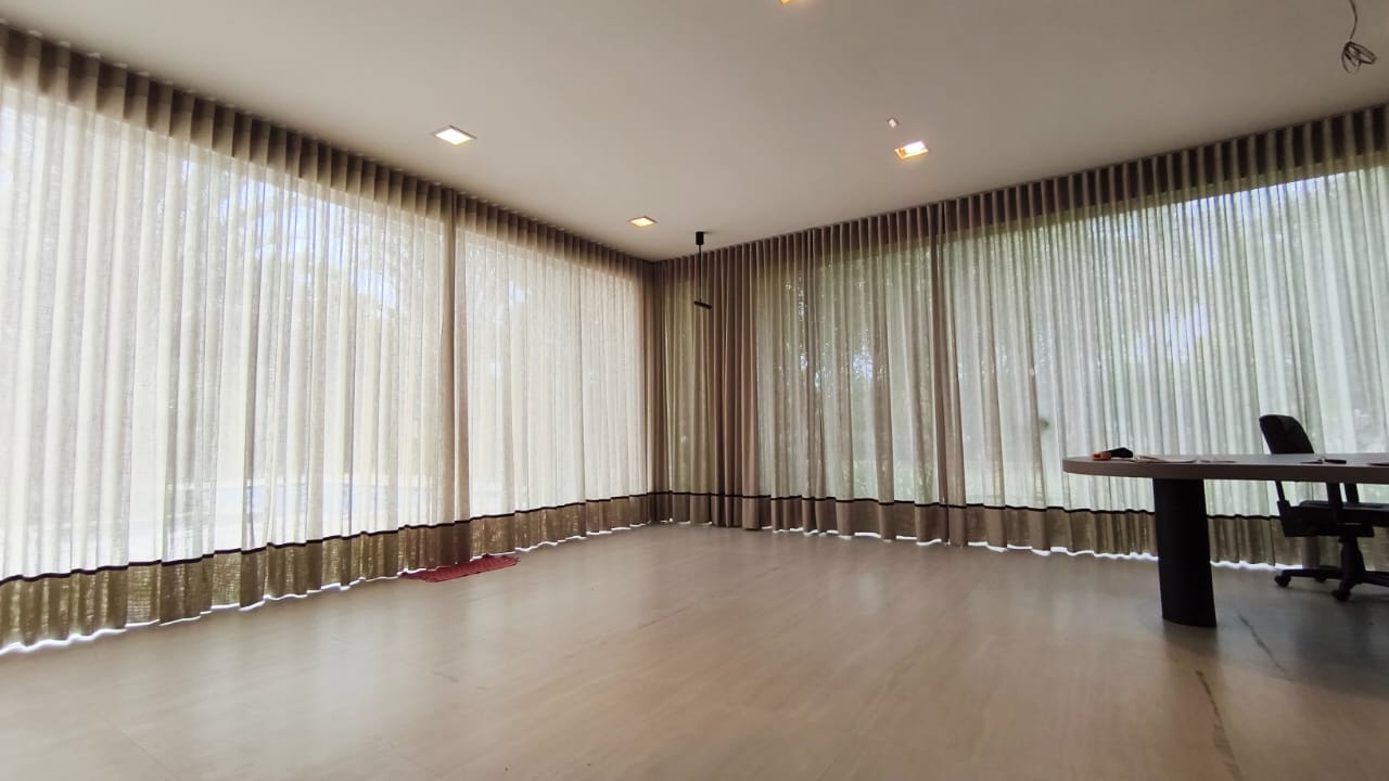 Cortinas panorâmicas sob medida - Casa 2L