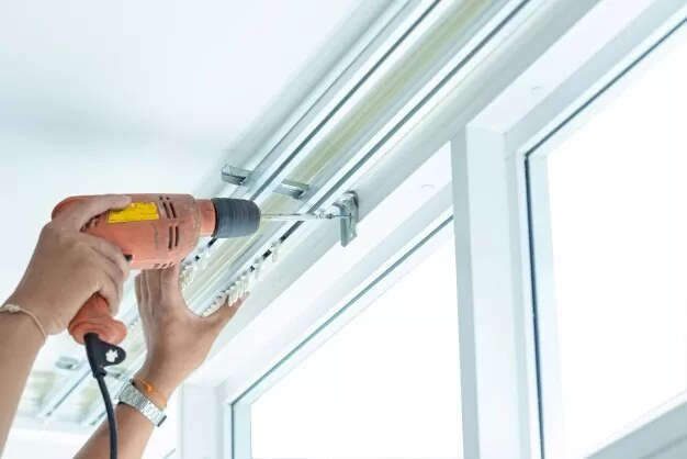 Instalação profissional de cortinas Casa 2L